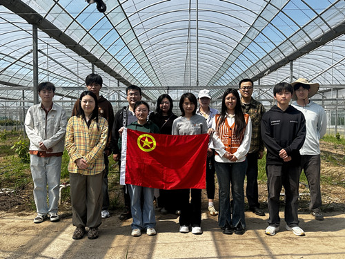 传承“五四”薪火 青春聚力同行  第一事业部团支部与五四农场农业园团支部开展“五四”青年节联合主题团