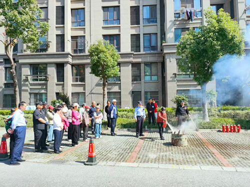筑牢安全防线，守护家园平安   旺都公司万祥金邸项目开展消防疏散及电梯困人应急演练
